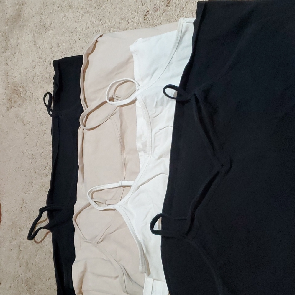 Set of 4 tanks